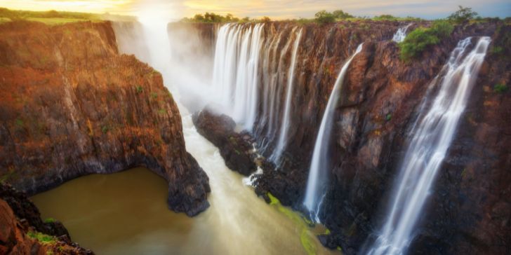 Victoria Falls in Zambua - Pacotes para Zimbábue