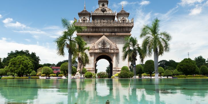 Patuxai in Vientiane - Pacotes para Laos