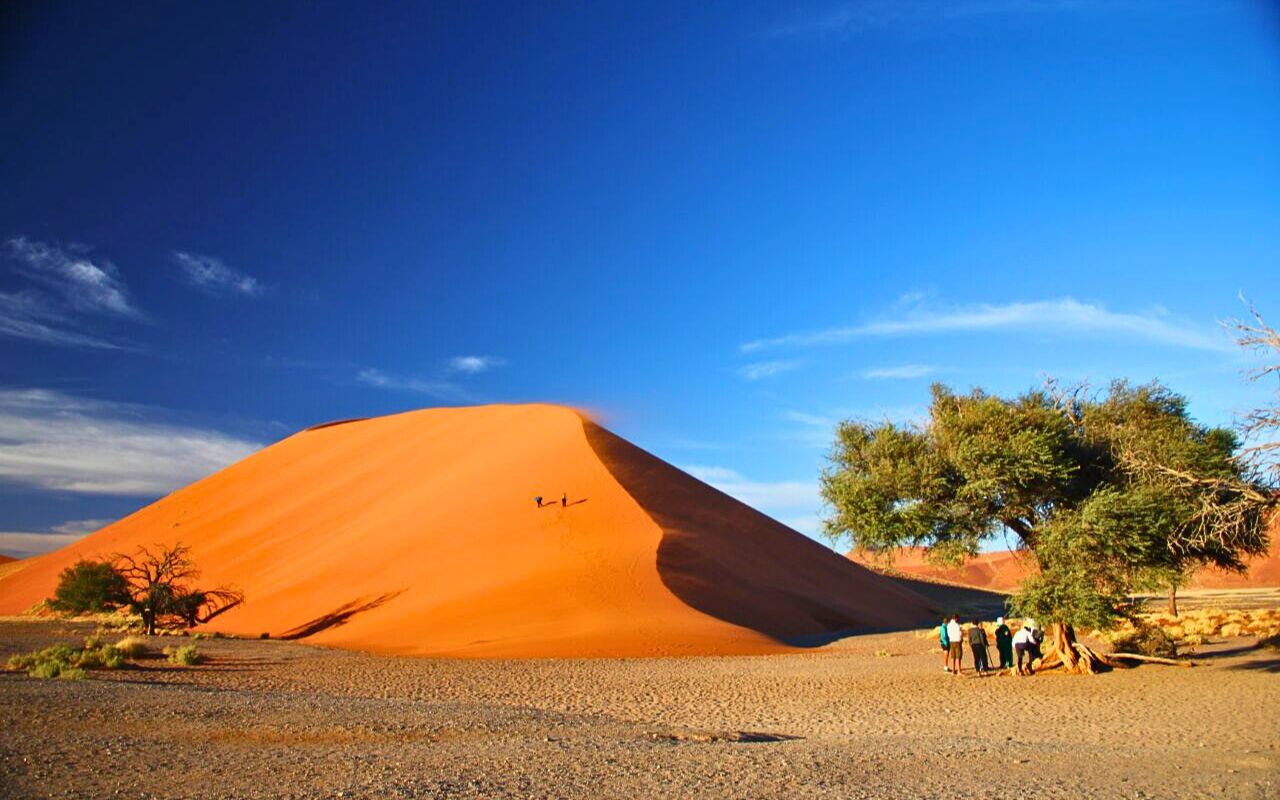 Sossusvlei-Namibia-Africa-autoral
