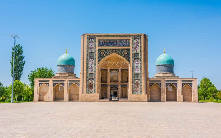 Imam Mosque in Tashkent, Uzbekistan - Pacotes para Uzbequistão - Uzbequistão