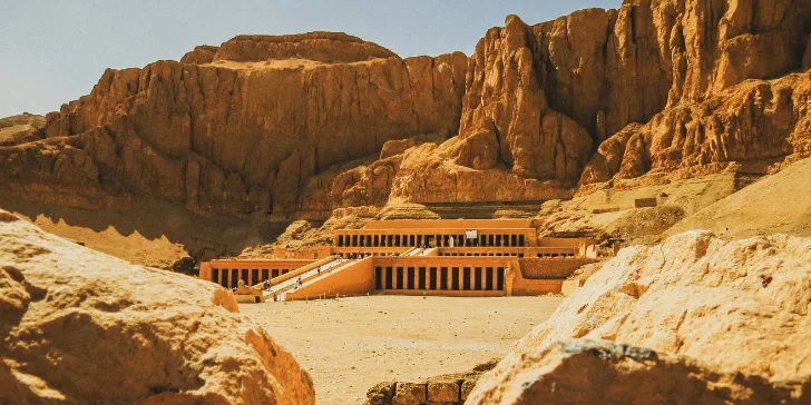 Templo de Hatshepsut-Egito-canva_11zon