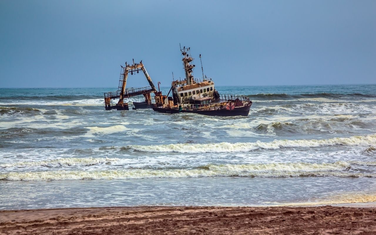 Costa dos esqueletos-Namibia-Africa-canva